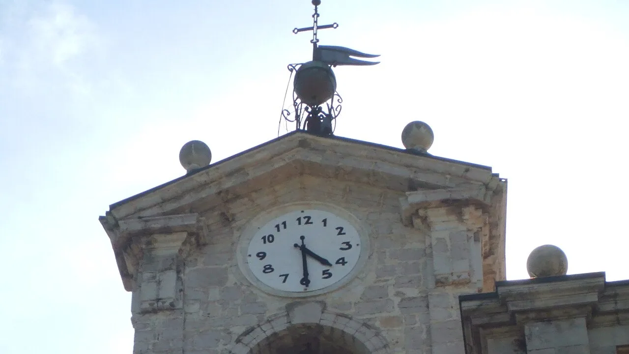 Dettaglio della facciata della basilica di San Paolo ad Alatri